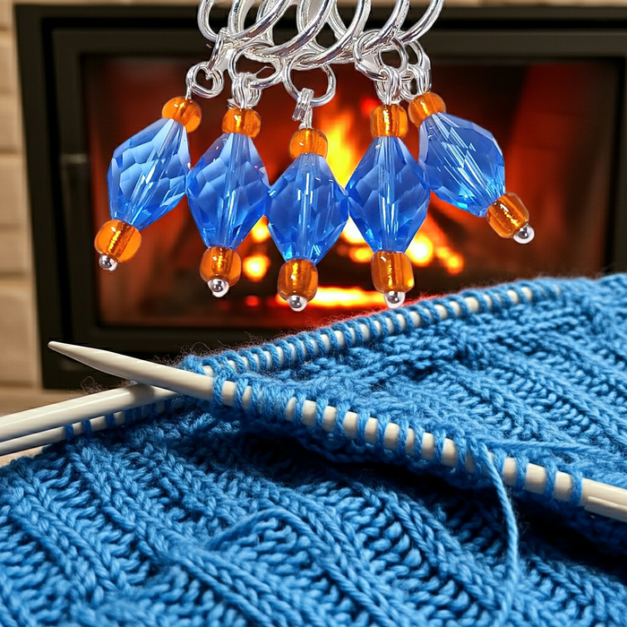 Fine Crystal Stitch Markers - Blue and Orange
