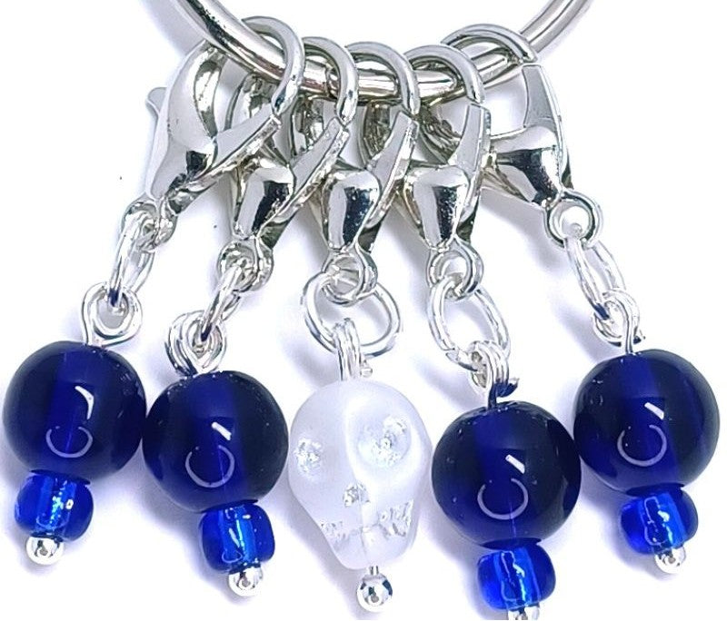 Charm - Glass Skull Red