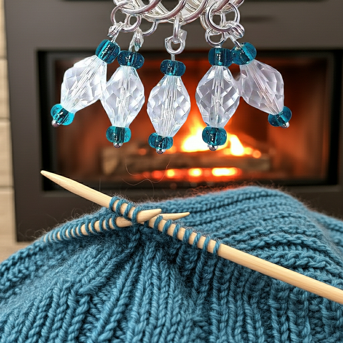 Fine Crystal Stitch Markers - Clear and Teal
